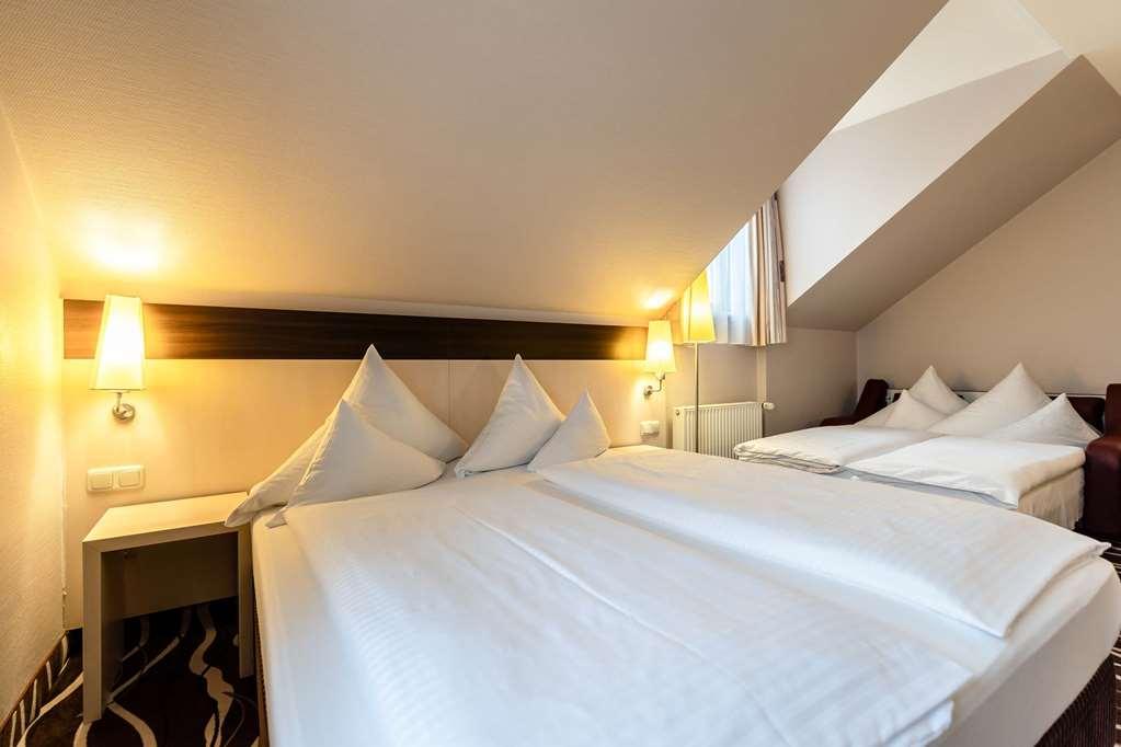 Demas Garni Hotel Unterhaching